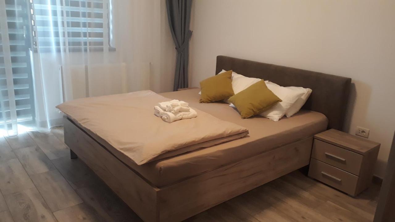 E&E Mamaia Nord Apartment นาโวดาริ ภายนอก รูปภาพ
